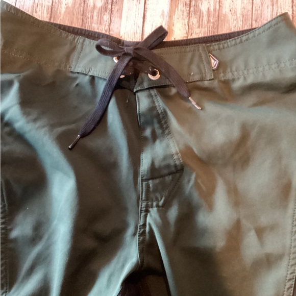 Men’s Boardshorts Volcom Swimming Trunks W30 - Picture 3 of 6